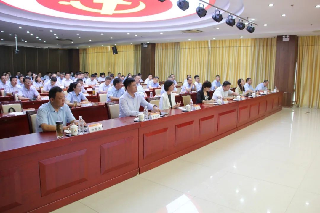 德達(dá)集團(tuán)舉辦打造高品質(zhì)住宅專(zhuān)項(xiàng)培訓(xùn)會(huì)議